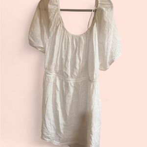 Open back White Puff Sleeve Dress